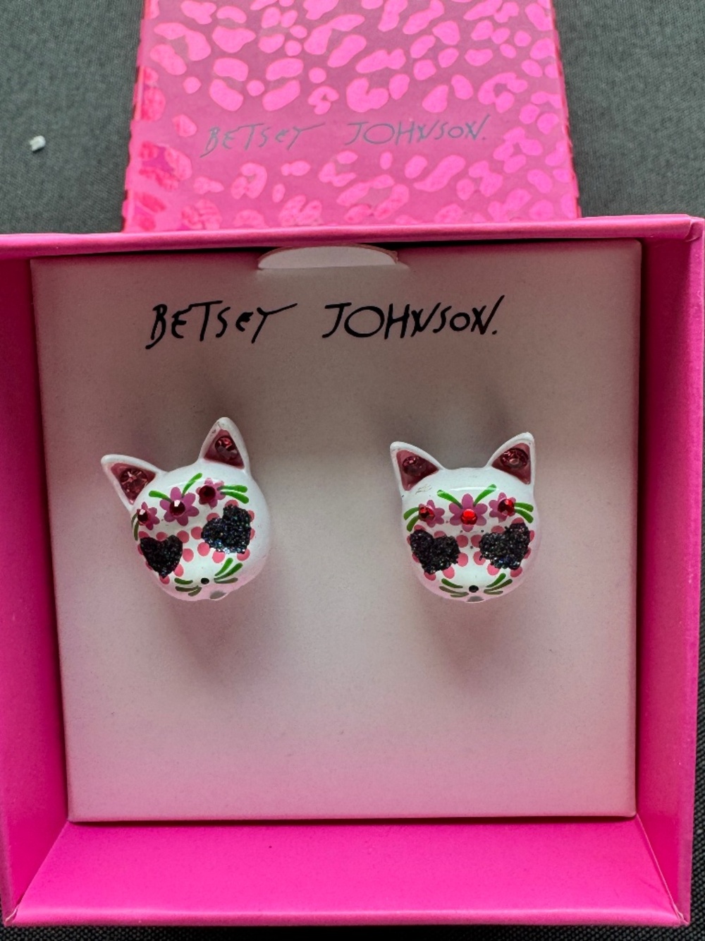 NIB Betsey Johnson Sugar Skull Cat Stud Earrings with box